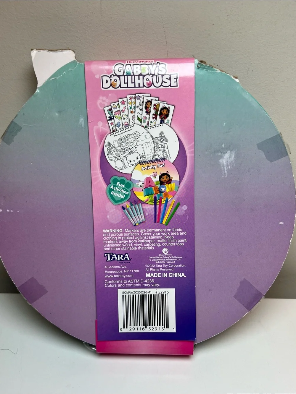 GabbyS Dollhouse ** cardboard